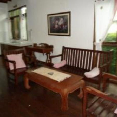 Nasta Inn Trawas Luaran gambar